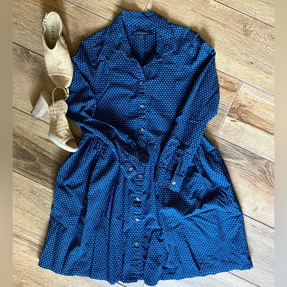 French Connection button down dress - Picture 2 of 6